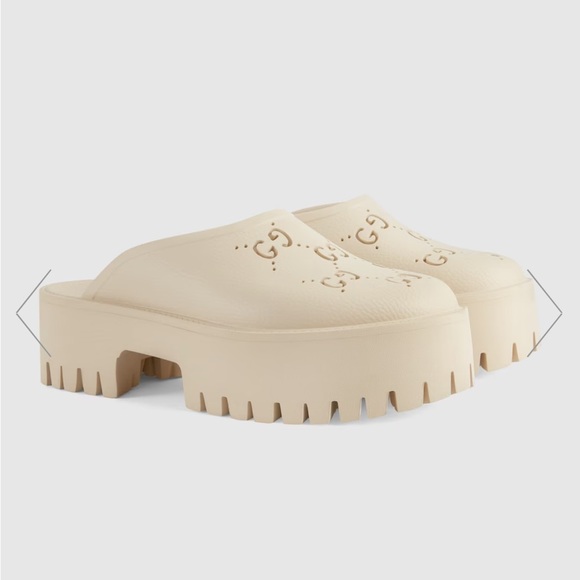 Gucci Women's Platform Sandal with Perforated G in white rubber - Picture 3 of 9